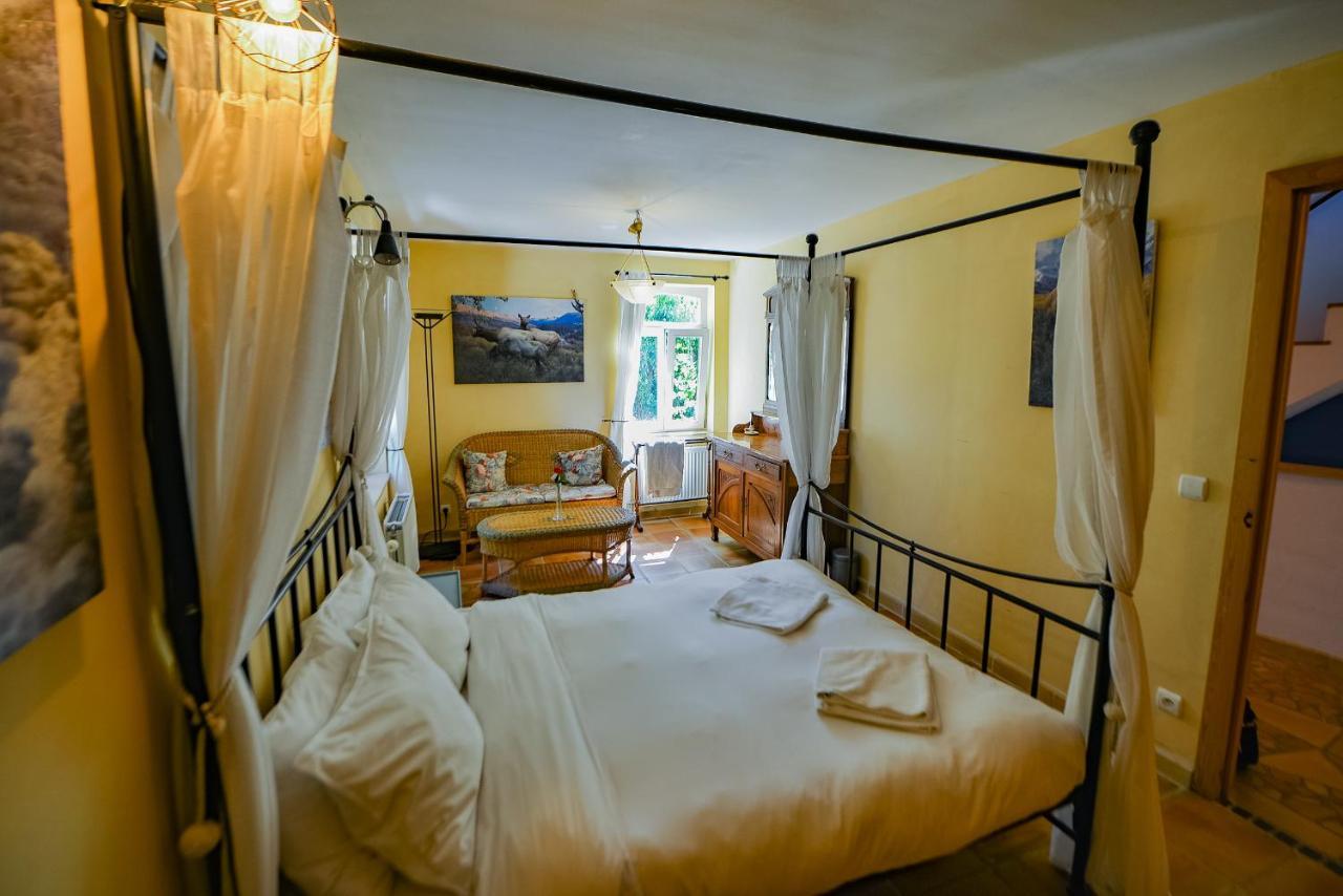 Holiday Home Les Plachettes Flobecq Exterior foto